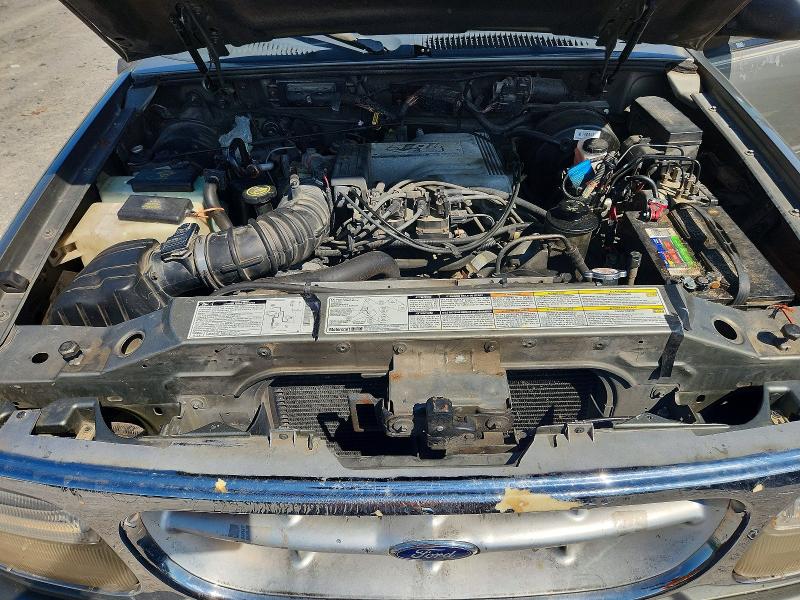 Продаж на аукціоні авто 2000 Ford Explorer, vin: 1FMZU85P3YZB88497, номер лоту: 61638426