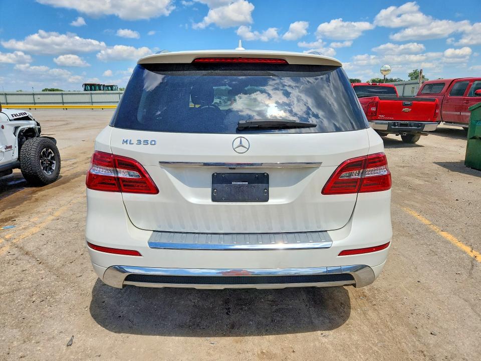 Продажа на аукционе авто 2015 Mercedes-benz Ml, vin: 4JGDA5HB4FA588291, номер лота: 58229916