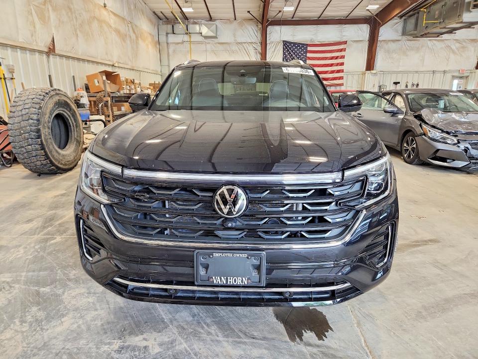 61768036 :رقم المزاد ، 1V2FE2CAXRC236404 vin ، 2024 Volkswagen Atlas Cross Sport مزاد بيع