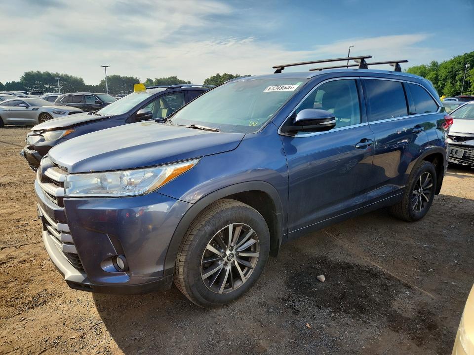 2018 Toyota Highlander მანქანა იყიდება აუქციონზე, vin: 5TDJZRFH5JS491997, აუქციონის ნომერი: 61348546