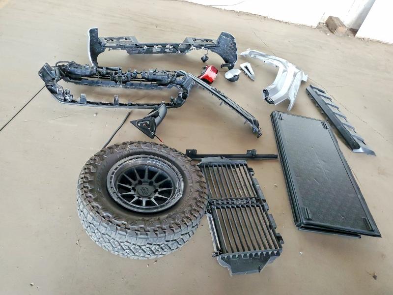 60885706 :رقم المزاد ، 3TMLB5JN8SM166250 vin ، 2025 Toyota Tacoma مزاد بيع