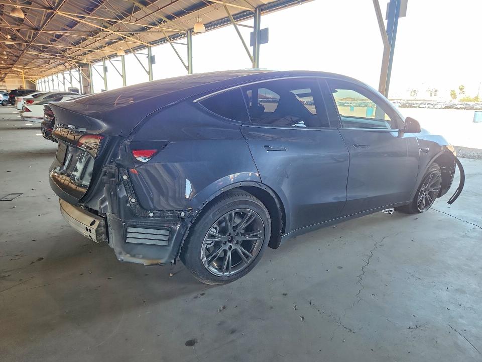 2024 Tesla Model Y მანქანა იყიდება აუქციონზე, vin: 7SAYGDED2RF122121, აუქციონის ნომერი: 62858006