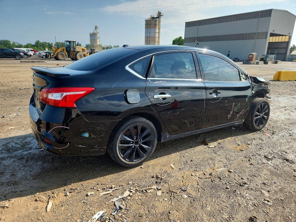 Продаж на аукціоні авто 2018 Nissan Sentra, vin: 3N1AB7AP5JY316040, номер лоту: 63172946