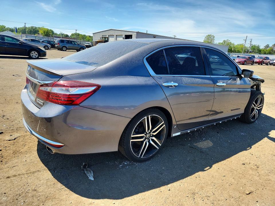 2017 Honda Accord მანქანა იყიდება აუქციონზე, vin: 1HGCR2F1XHA295758, აუქციონის ნომერი: 60962606