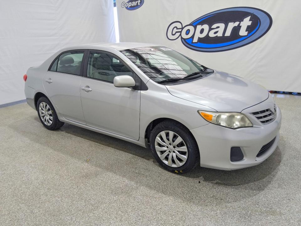 Продаж на аукціоні авто 2013 Toyota Corolla, vin: 5YFBU4EE8DP076702, номер лоту: 61217736