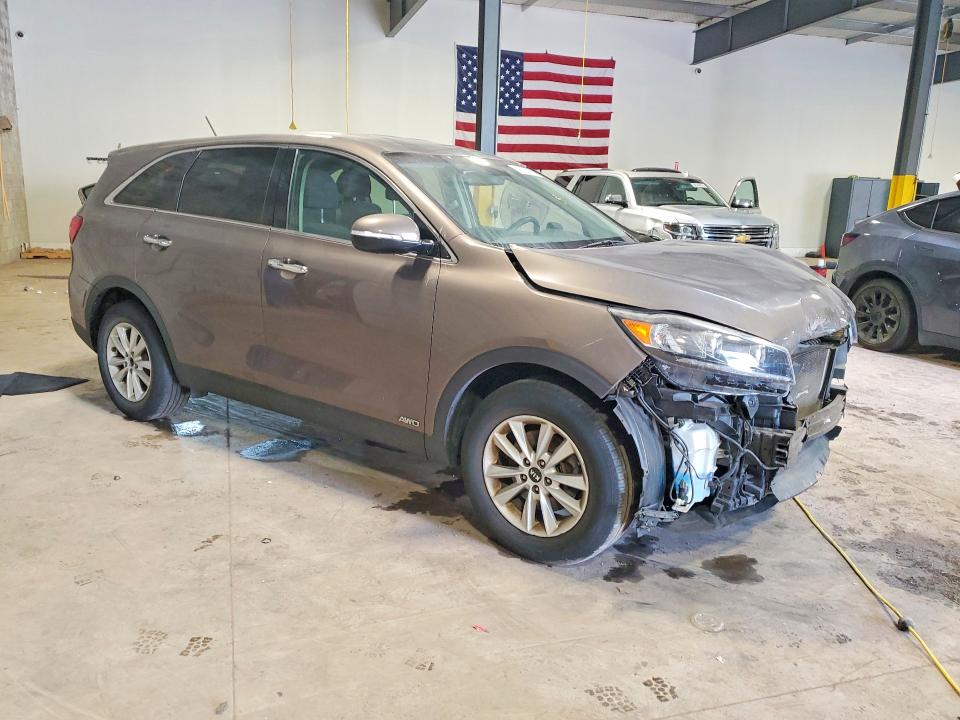 61971876 :رقم المزاد ، 5XYPGDA50KG572517 vin ، 2019 Kia Sorento مزاد بيع