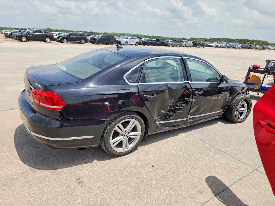 2014 Volkswagen Passat მანქანა იყიდება აუქციონზე, vin: 1VWCS7A37EC097614, აუქციონის ნომერი: 61065266