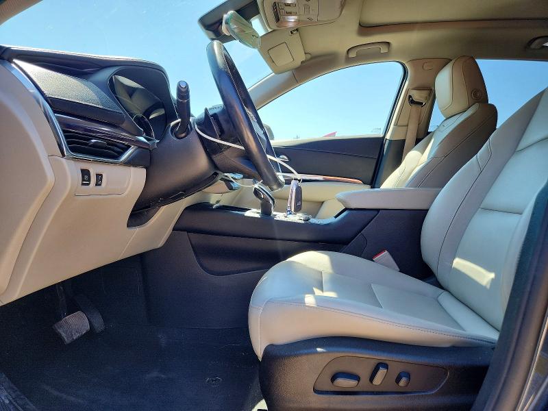 60635346 :رقم المزاد ، 1GYFZBR41MF026220 vin ، 2021 Cadillac Xt4 مزاد بيع