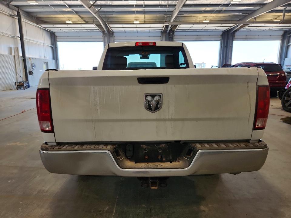 61296366 :رقم المزاد ، 3C6JR6AG9KG501189 vin ، 2019 Ram 1500 Classic مزاد بيع