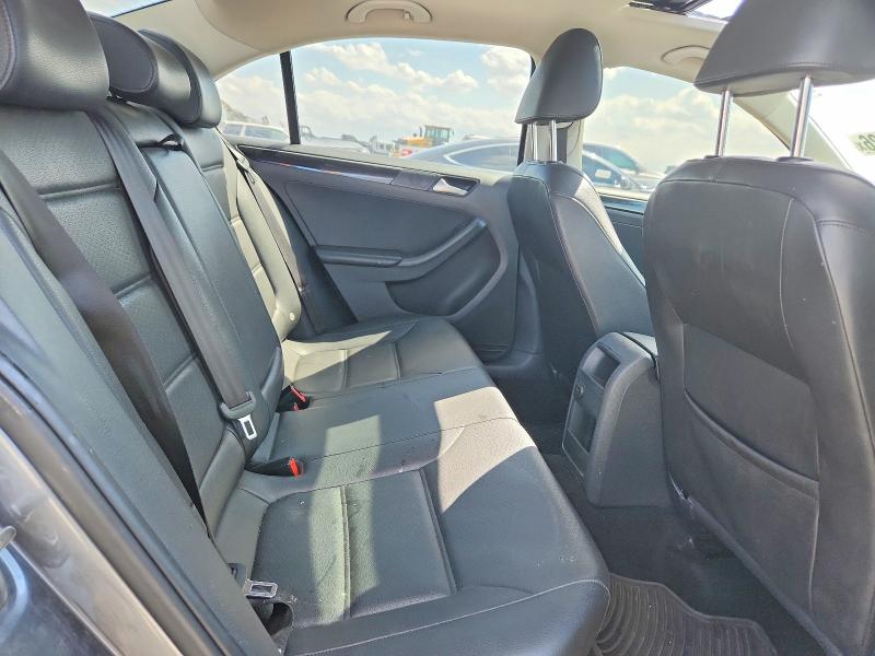 61777726 :رقم المزاد ، 3VWL07AJXGM248886 vin ، 2016 Volkswagen Jetta مزاد بيع