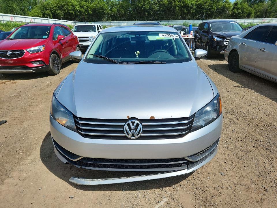 85629825 :رقم المزاد ، 1VWBH7A30CC089233 vin ، 2012 Volkswagen Passat مزاد بيع