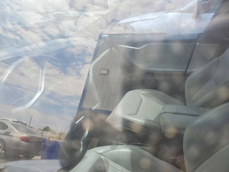 Продаж на аукціоні авто 2015 Tesla Model S, vin: 5YJSA1E19FF116174, номер лоту: 60688126