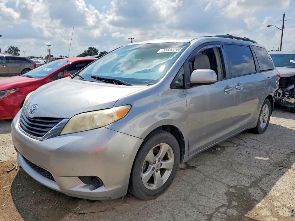 Продажа на аукционе авто 2012 Toyota Sienna, vin: 5TDKK3DC3CS244767, номер лота: 58692746