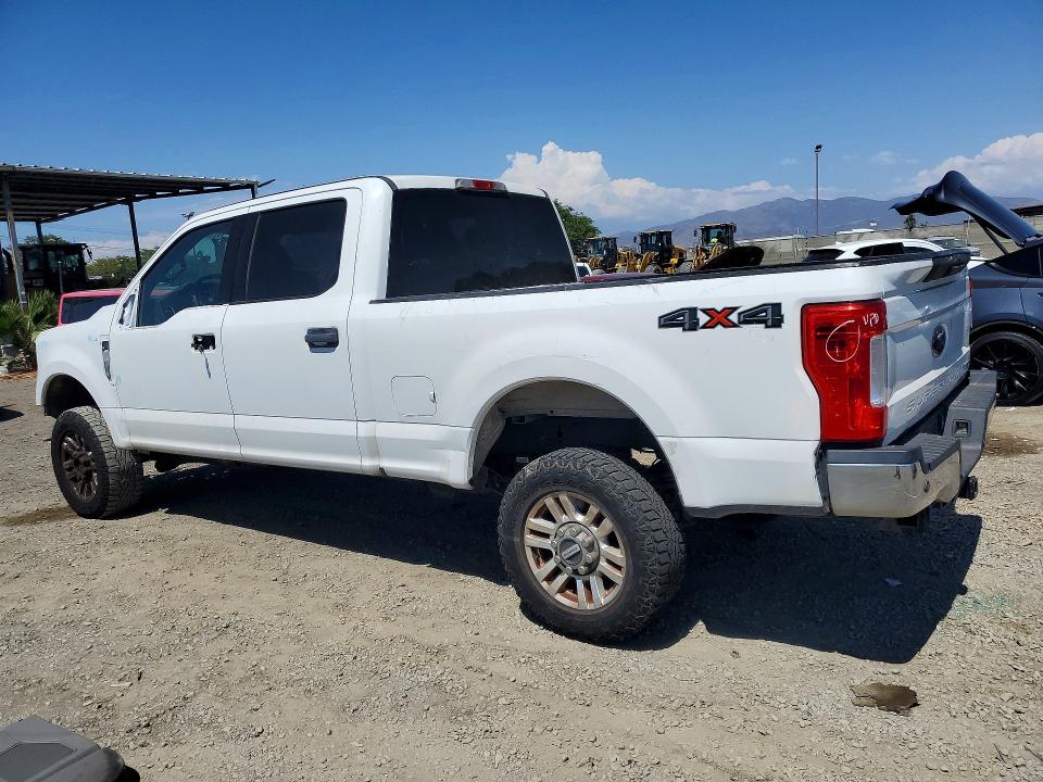 61187026 :رقم المزاد ، 1FT7W2B62HEB69588 vin ، 2017 Ford F250 مزاد بيع