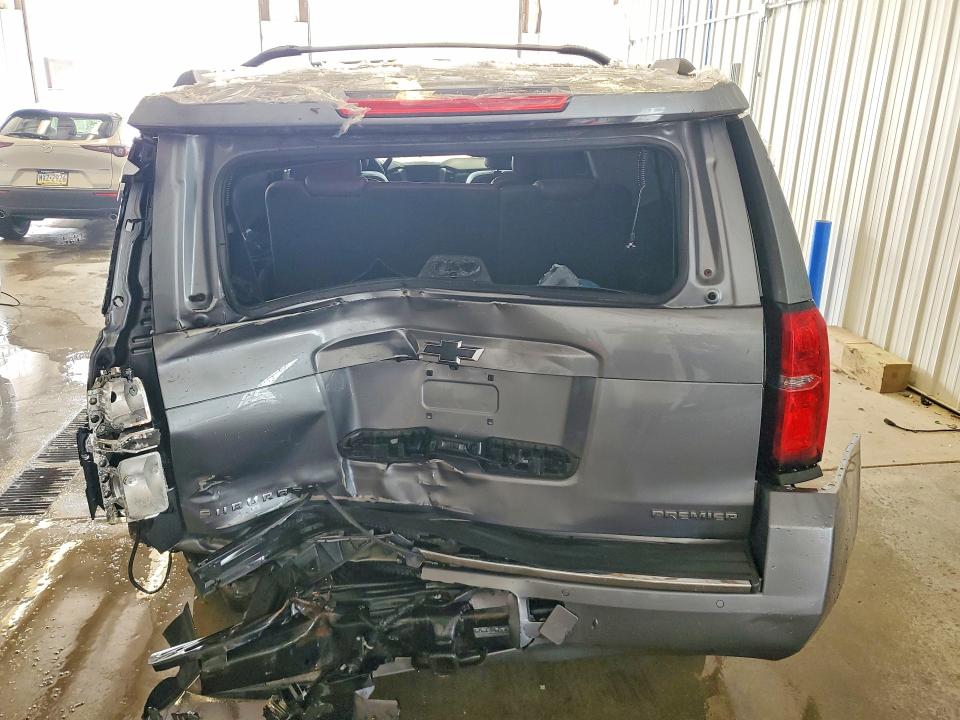 2019 Chevrolet Suburban მანქანა იყიდება აუქციონზე, vin: 1GNSKJKJ0KR306880, აუქციონის ნომერი: 60222166