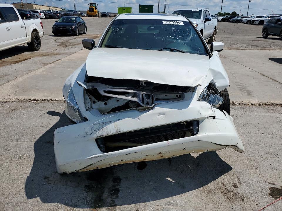 60962596 :رقم المزاد ، 1HGCM56664A141893 vin ، 2004 Honda Accord مزاد بيع