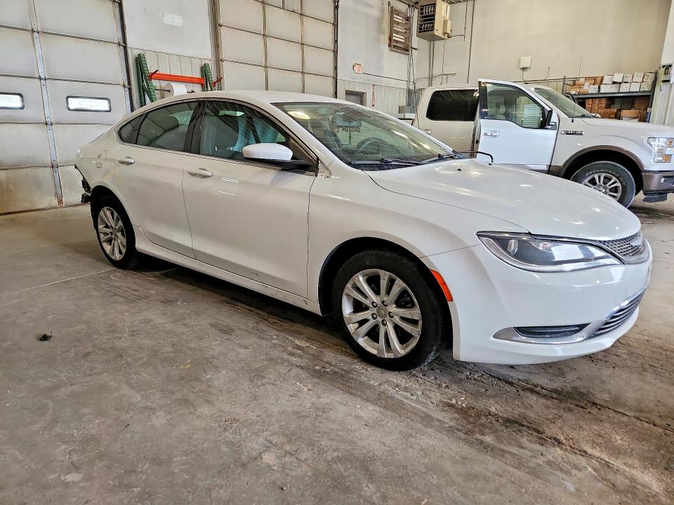 62212056 :رقم المزاد ، 1C3CCCAB5GN166103 vin ، 2016 Chrysler 200 مزاد بيع
