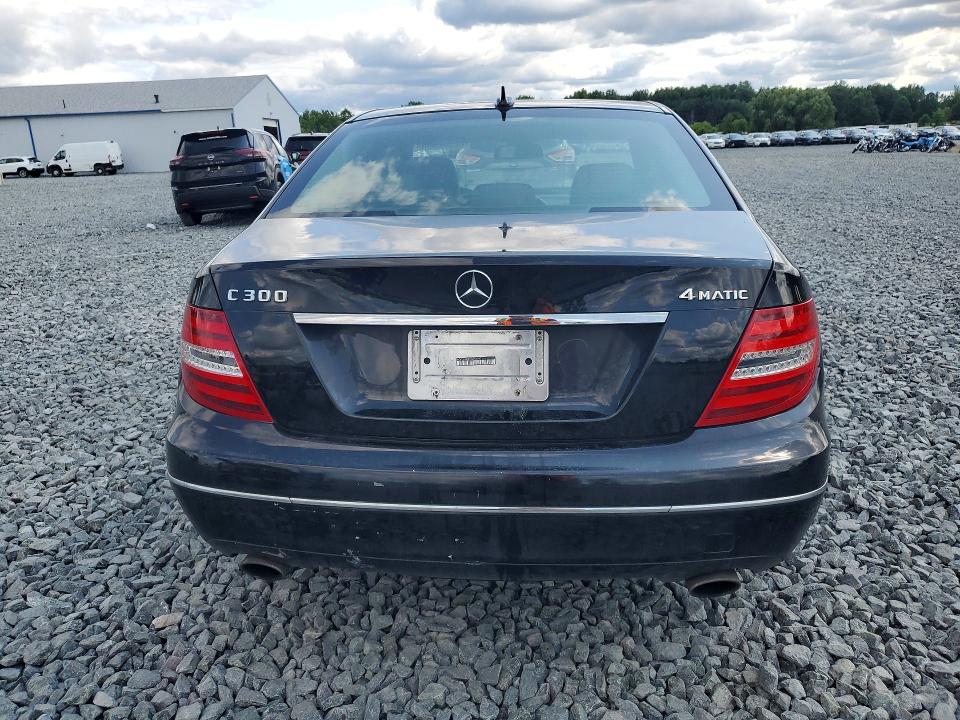 62302606 :رقم المزاد ، WDDGF8BB2CA669871 vin ، 2012 Mercedes-benz C مزاد بيع