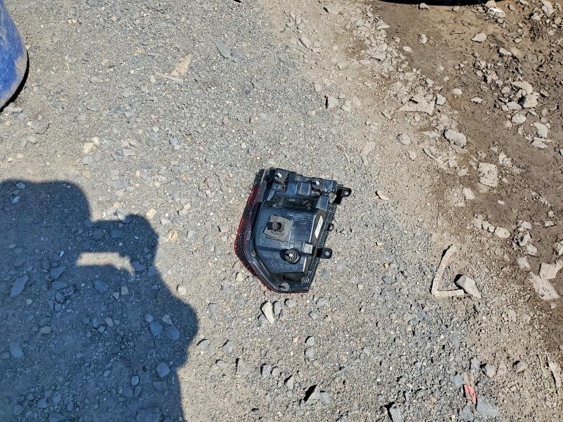 61482016 :رقم المزاد ، 2C3CCABG7JH296091 vin ، 2018 Chrysler 300 مزاد بيع