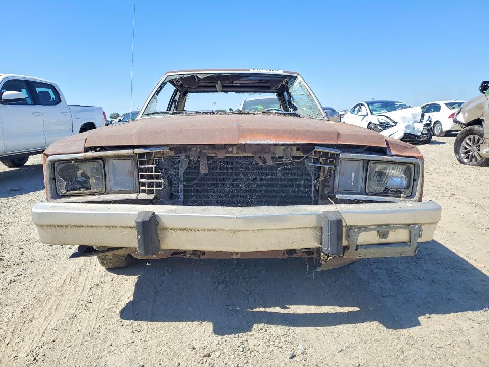 1978 Ford Fairmont მანქანა იყიდება აუქციონზე, vin: 8X91T156408, აუქციონის ნომერი: 61085526