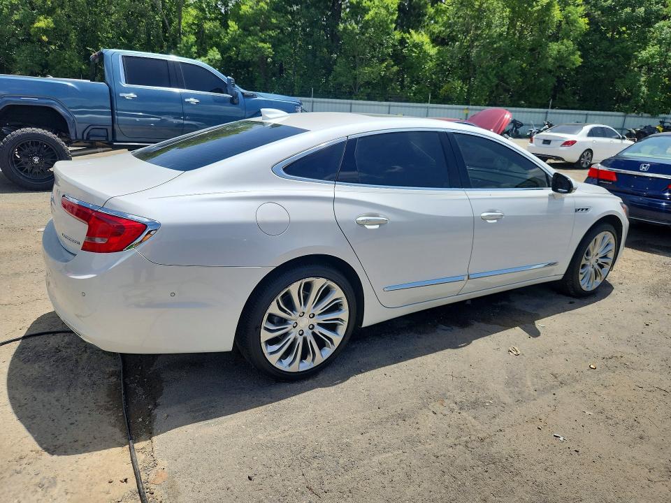 2017 Buick Lacrosse მანქანა იყიდება აუქციონზე, vin: 1G4ZR5SS4HU138262, აუქციონის ნომერი: 61306316