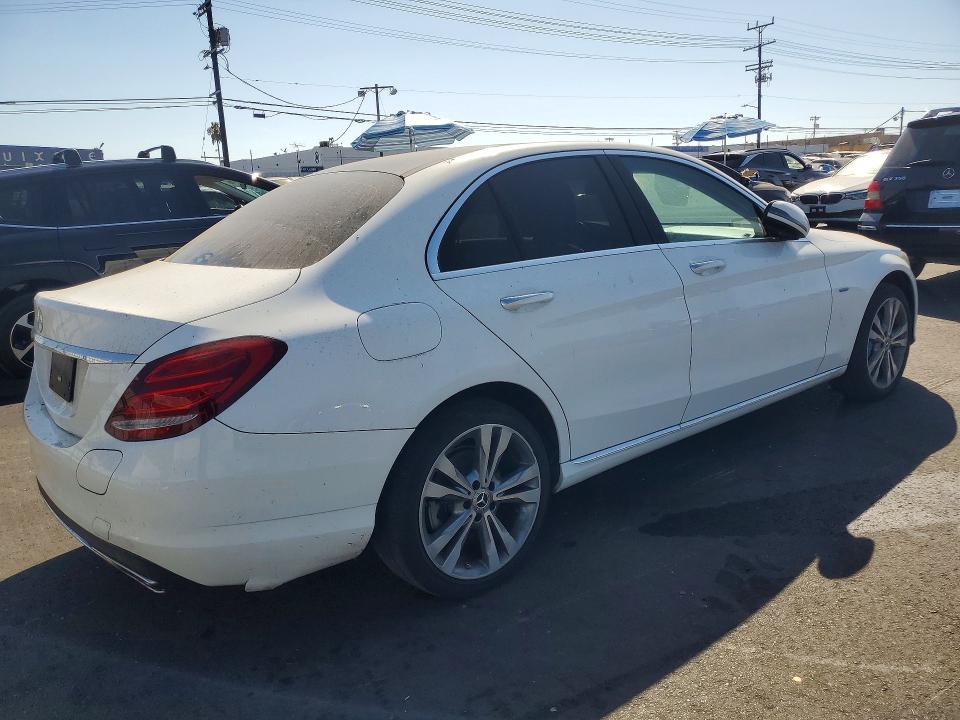 2017 Mercedes-benz C მანქანა იყიდება აუქციონზე, vin: 55SWF4HB0HU223544, აუქციონის ნომერი: 60689266