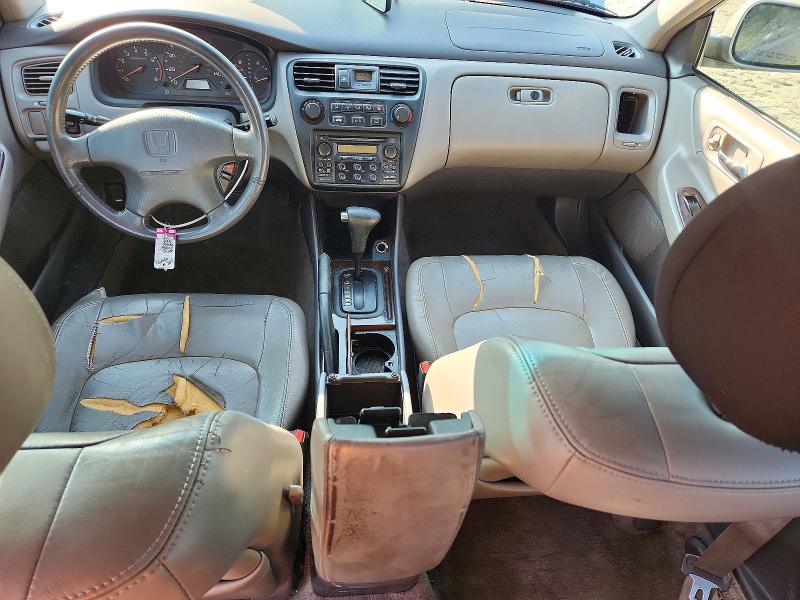 62308596 :رقم المزاد ، 1HGCG6680YA093523 vin ، 2000 Honda Accord مزاد بيع