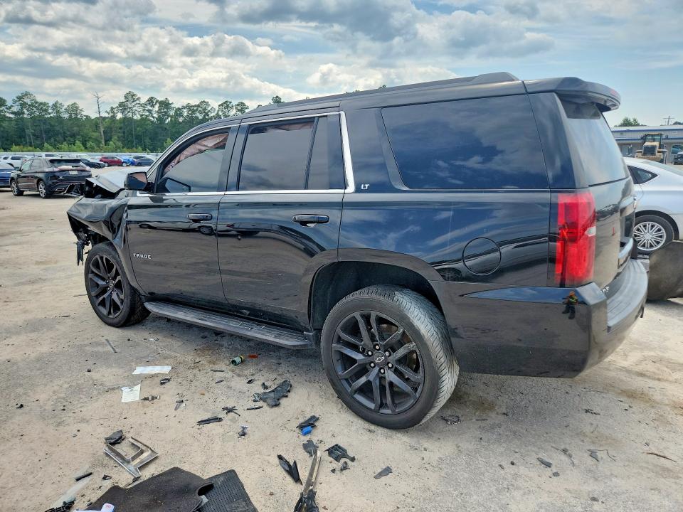 59000886 :رقم المزاد ، 1GNSCBKC1HR125221 vin ، 2017 Chevrolet Tahoe مزاد بيع
