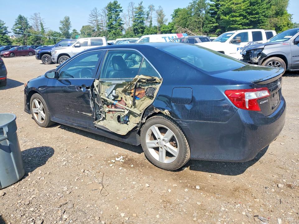 60492746 :رقم المزاد ، 4T1BF1FK8CU124435 vin ، 2012 Toyota Camry مزاد بيع