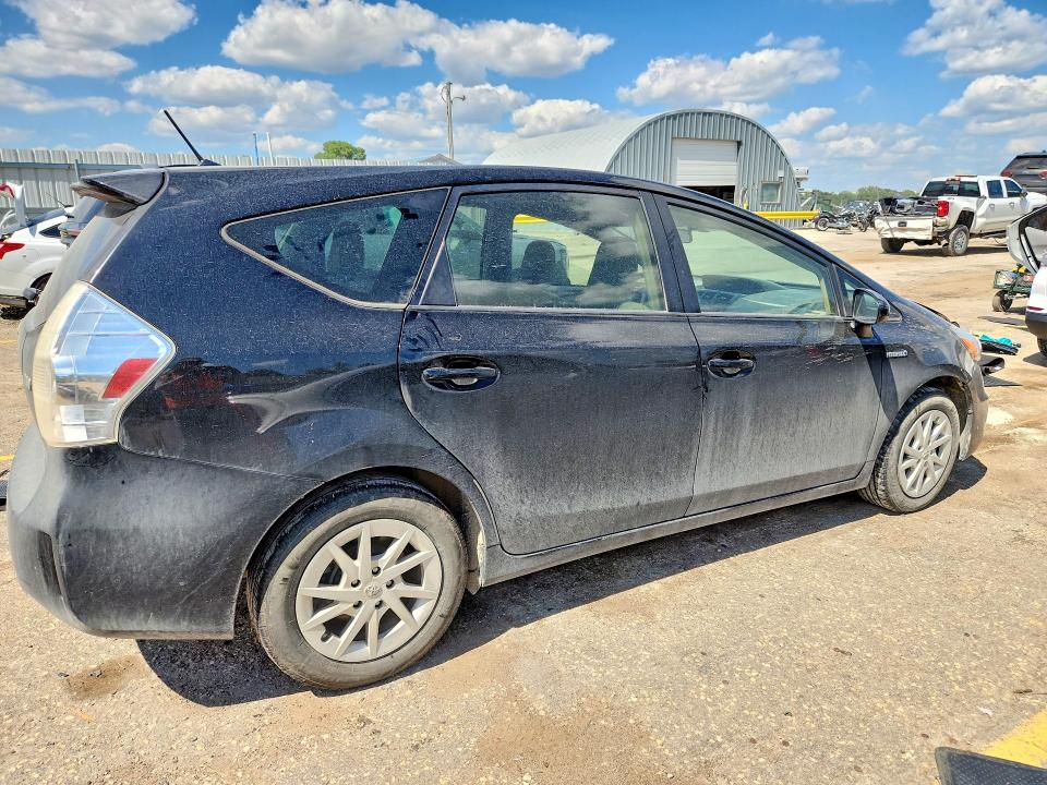 60700546 :رقم المزاد ، JTDZN3EU0C3040216 vin ، 2012 Toyota Prius V مزاد بيع