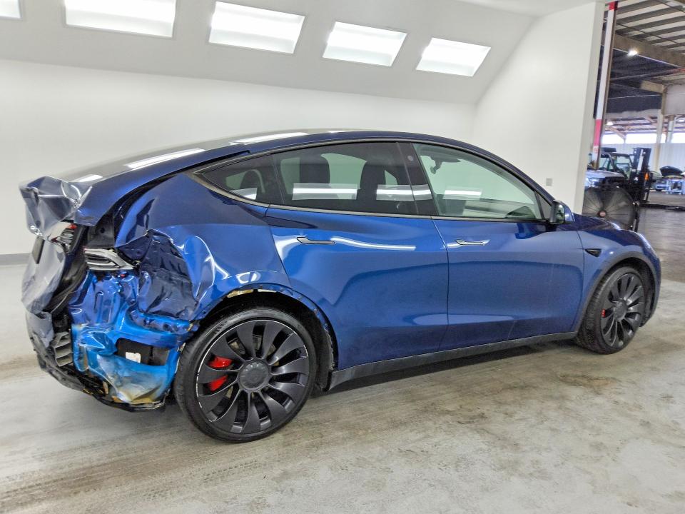 2022 Tesla Model Y მანქანა იყიდება აუქციონზე, vin: 7SAYGDEF6NF389239, აუქციონის ნომერი: 60960586