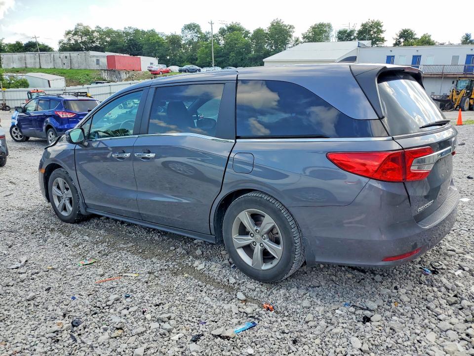60359136 :رقم المزاد ، 5FNRL6H77JB022566 vin ، 2018 Honda Odyssey مزاد بيع