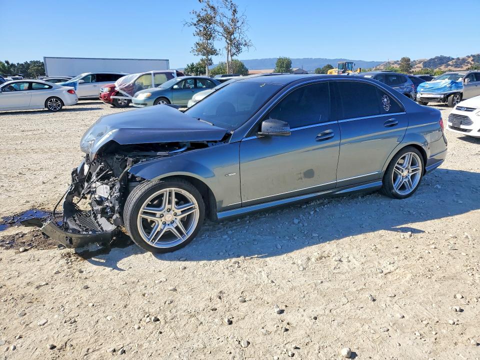 2012 Mercedes-benz C მანქანა იყიდება აუქციონზე, vin: WDDGF4HB7CR240422, აუქციონის ნომერი: 62632196