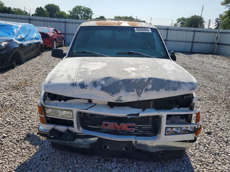 Продаж на аукціоні авто 1999 Gmc Suburban, vin: 1GKEC16R3XJ740689, номер лоту: 60609886