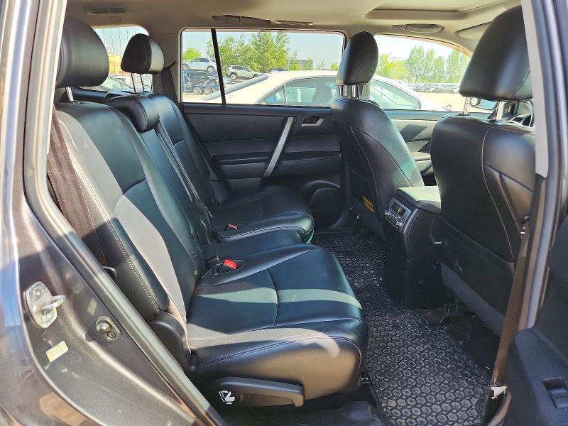 Продажа на аукционе авто 2013 Toyota Highlander, vin: 5TDBK3EHXDS240050, номер лота: 58935956