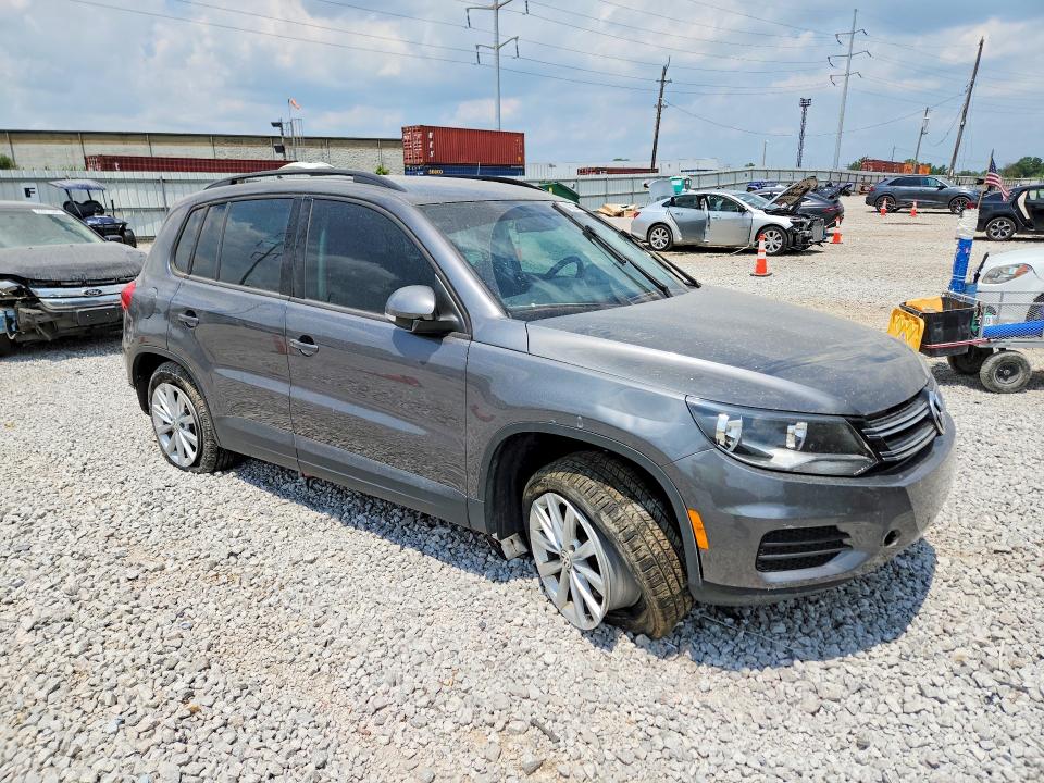 60323416 :رقم المزاد ، WVGAV7AX4FW595947 vin ، 2015 Volkswagen Tiguan مزاد بيع