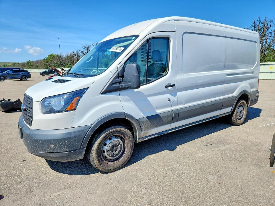 60564276 :رقم المزاد ، 1FTBW2CM1HKA64677 vin ، 2017 Ford Transit مزاد بيع