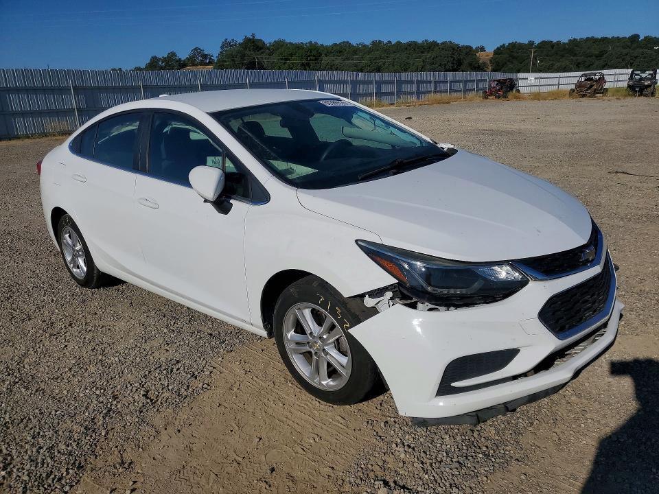 Продажа на аукционе авто 2017 Chevrolet Cruze, vin: 1G1BE5SM6H7100882, номер лота: 60386526