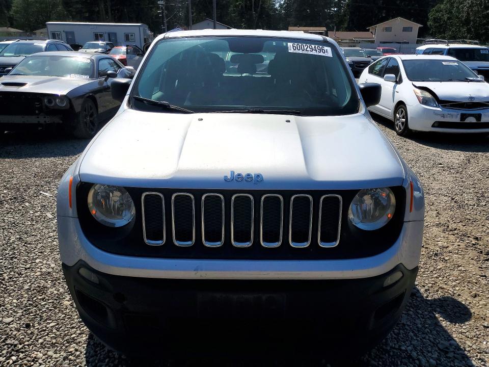 60029496 :رقم المزاد ، ZACCJBAT8GPD76321 vin ، 2016 Jeep Renegade مزاد بيع