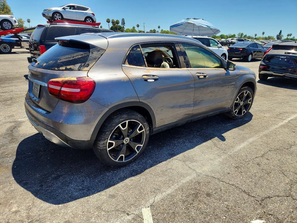 2019 Mercedes-benz Gla მანქანა იყიდება აუქციონზე, vin: WDCTG4EB0KJ543110, აუქციონის ნომერი: 62094446
