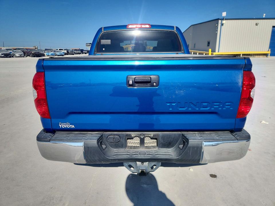 2017 Toyota Tundra მანქანა იყიდება აუქციონზე, vin: 5TFEM5F10HX112016, აუქციონის ნომერი: 62826176