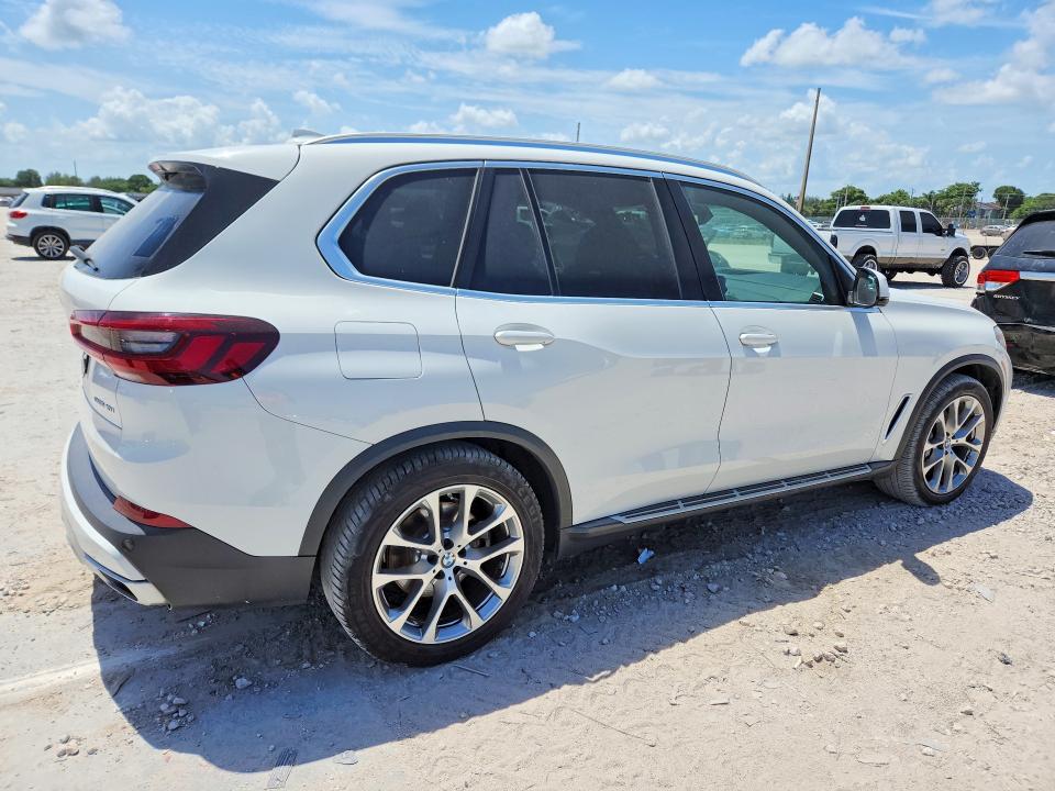 2022 Bmw X5 მანქანა იყიდება აუქციონზე, vin: 5UXCR4C00N9K13599, აუქციონის ნომერი: 61766236