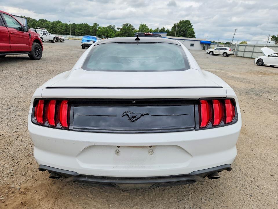 Продажа на аукционе авто 2021 Ford Mustang, vin: 1FA6P8TH1M5104551, номер лота: 62233106