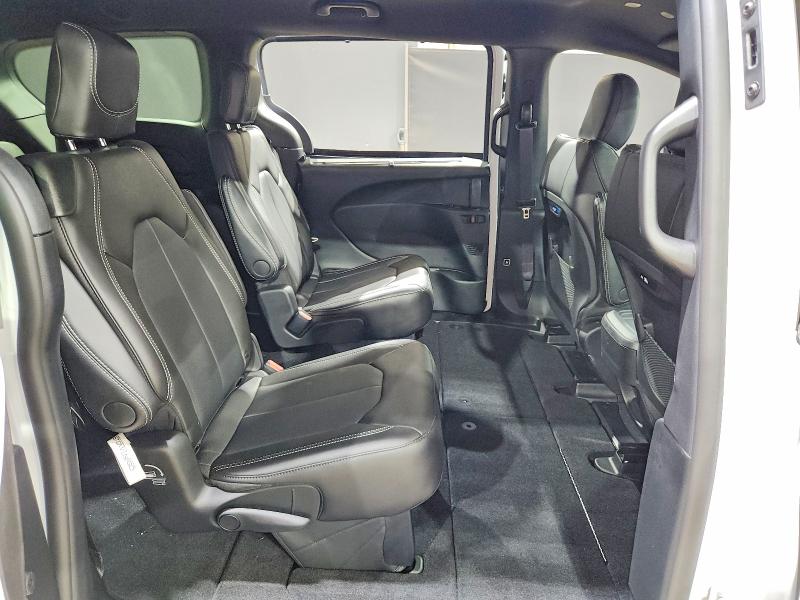 Auction sale of the 2027 Chrysler Pacifica, vin: 2C4RC1BG4VR576671, lot number: 60669896