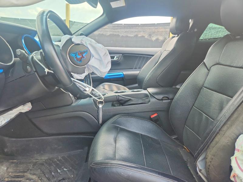 62987396 :رقم المزاد ، 1FA6P8CF1M5141372 vin ، 2021 Ford Mustang مزاد بيع
