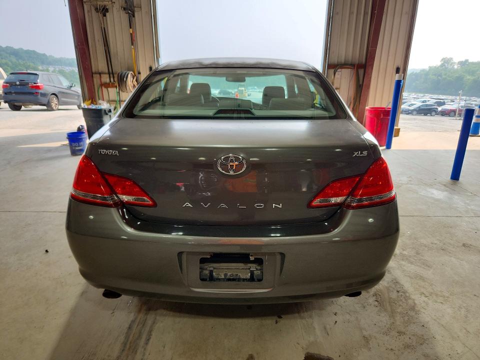 2006 Toyota Avalon მანქანა იყიდება აუქციონზე, vin: 4T1BK36B86U110336, აუქციონის ნომერი: 61674056