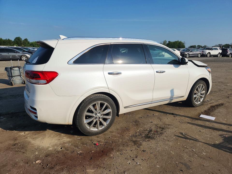 2017 Kia Sorento მანქანა იყიდება აუქციონზე, vin: 5XYPK4A53HG235167, აუქციონის ნომერი: 55477516