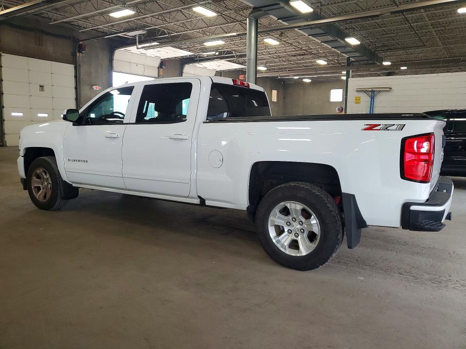 Продаж на аукціоні авто 2018 Chevrolet Silverado, vin: 3GCUKREC7JG474219, номер лоту: 61375126