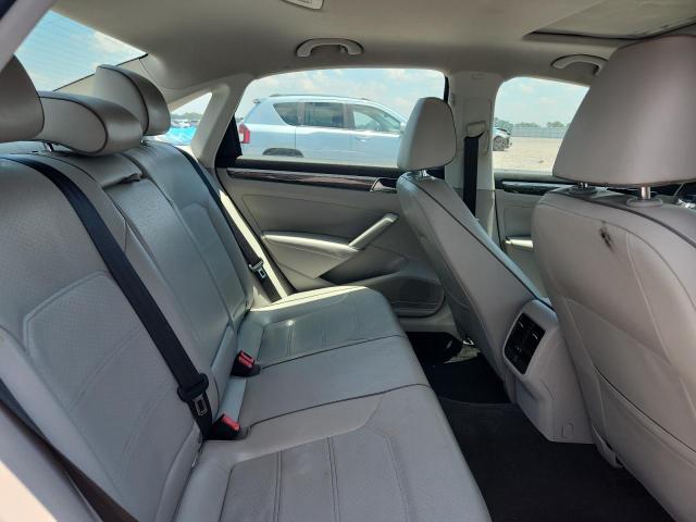 60016336 :رقم المزاد ، 1VWBT7A34GC006603 vin ، 2016 Volkswagen Passat مزاد بيع