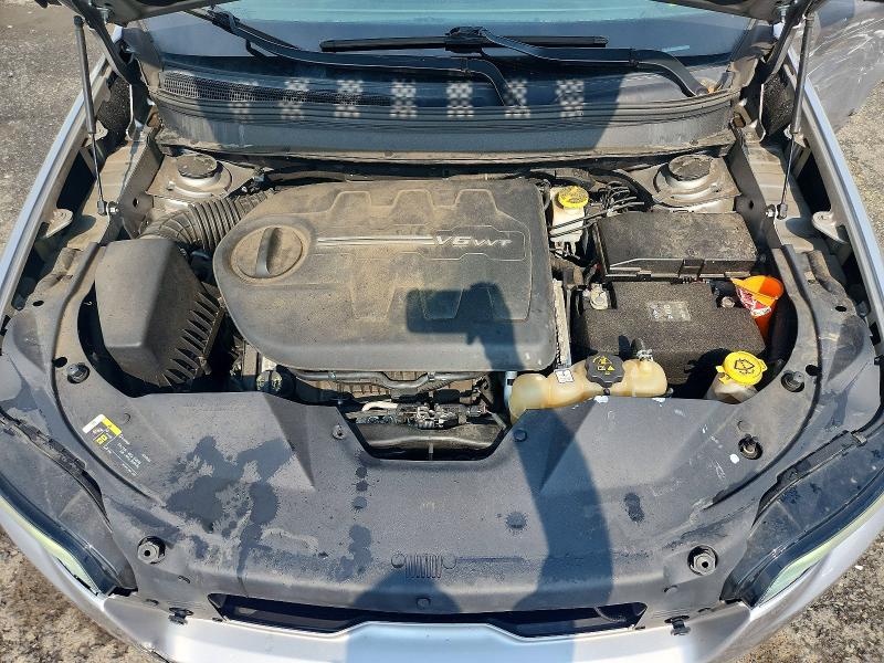 62032346 :رقم المزاد ، 1C4PJMDX1KD156022 vin ، 2019 Jeep Cherokee مزاد بيع